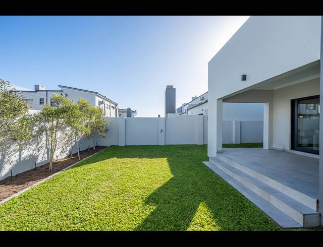 3 BEDROOM HOUSE FOR SALE IN SANDOWN